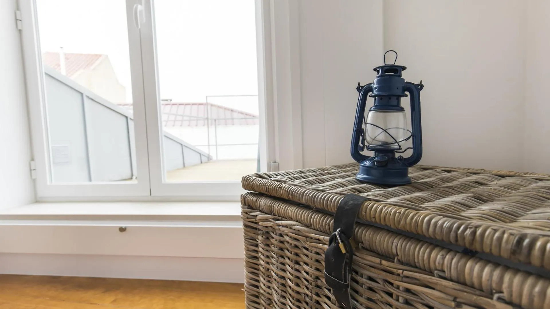 Apartment Lovely Lisbon Duplex W Balcony