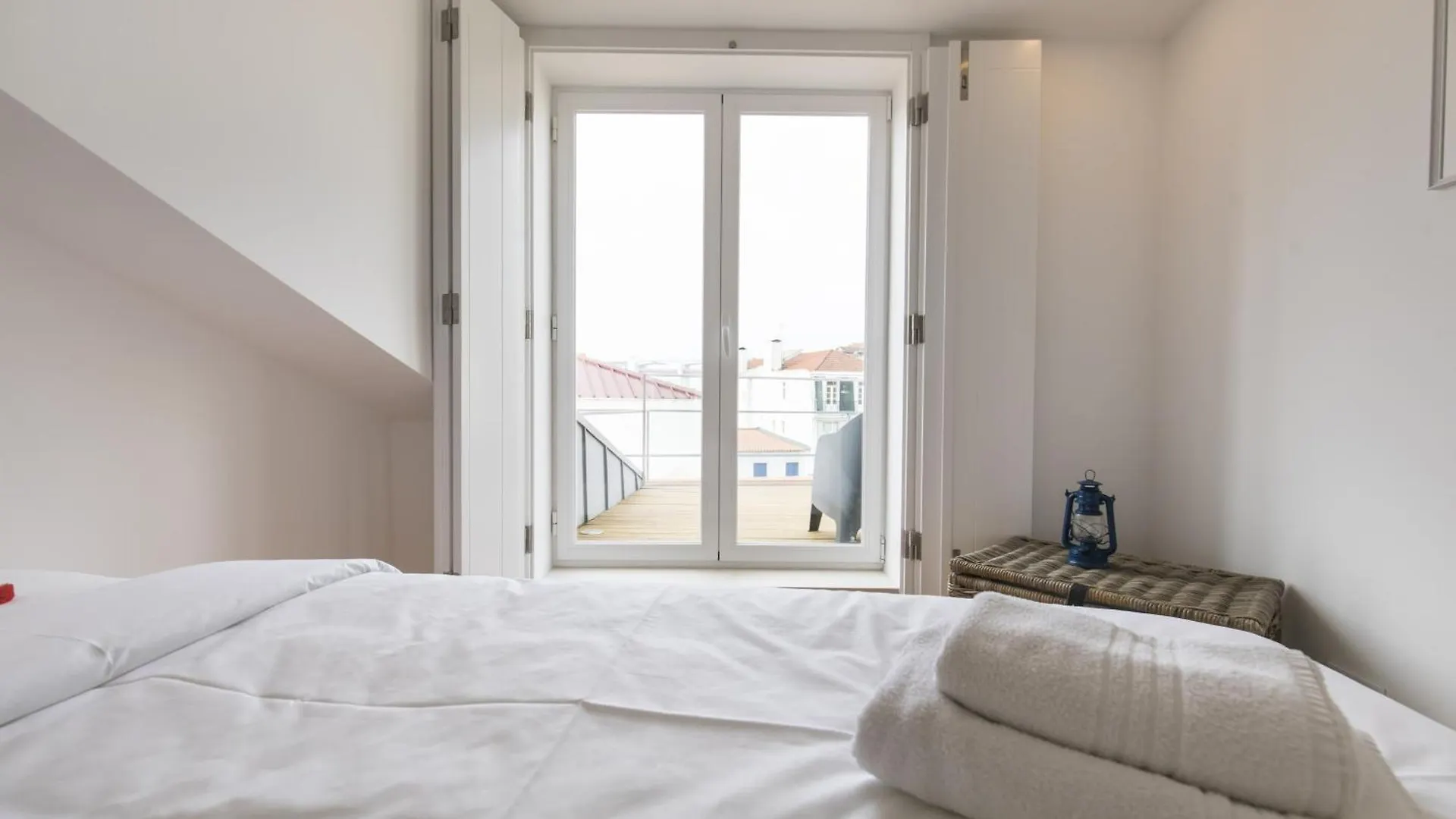 Lovely Lisbon Duplex W Balcony 0*,  Portugal